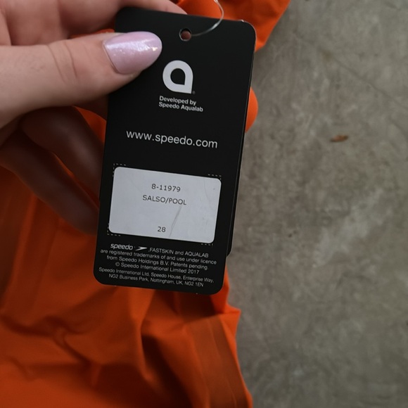 size 28 nwt lzr speedo pure valor female tech suit - Picture 4 of 4